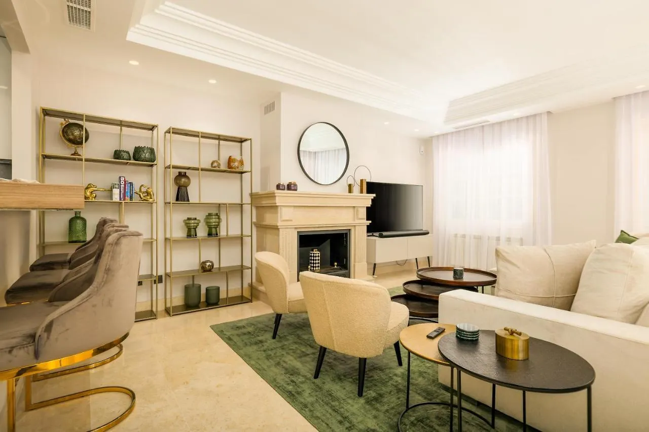 מארבלה Lorea Playa, Luxury 6 Bedroom Villa With Seaview ספרד